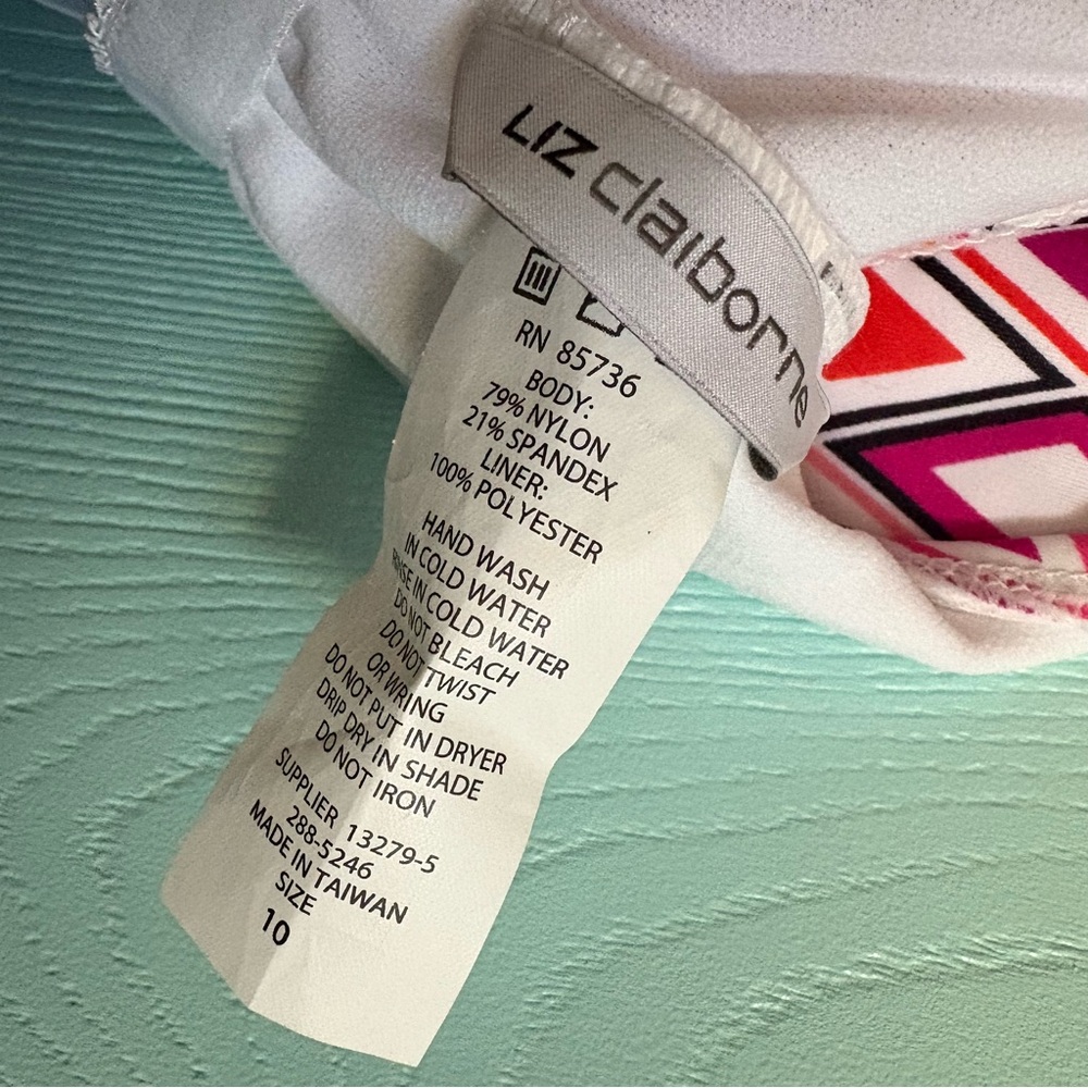 5for20 Liz Claiborne Pink and Orange Diamond Swimsuit Top - Picture 8 of 9